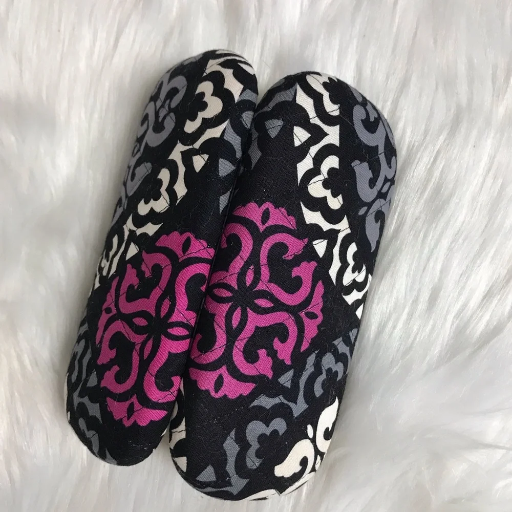 Vera Bradley Black White Gray Patterned Eyeglasses Case - Picture 2 of 3